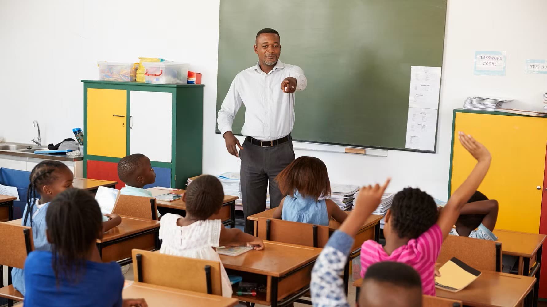 Lärare i ett klassrum