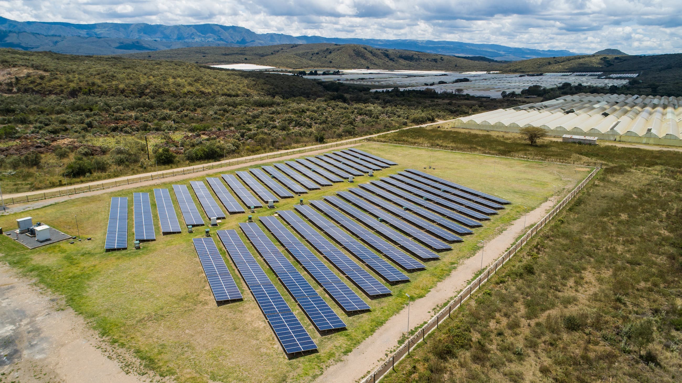 Fält med solceller