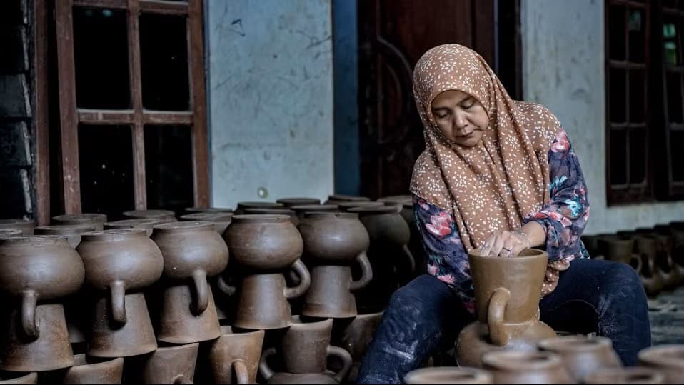 One of Amartha's customers